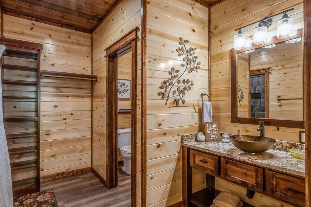 Large Luxury 2Br Cabin W Hot Tub Double Trouble Was Designed For Fun Comfort And Memories Minutes From Buzzling Hochatown And Beautiful Beaver Bend State Park Broken Bow Eksteriør bilde