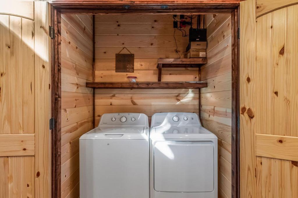 Large Luxury 2Br Cabin W Hot Tub Double Trouble Was Designed For Fun Comfort And Memories Minutes From Buzzling Hochatown And Beautiful Beaver Bend State Park Broken Bow Eksteriør bilde