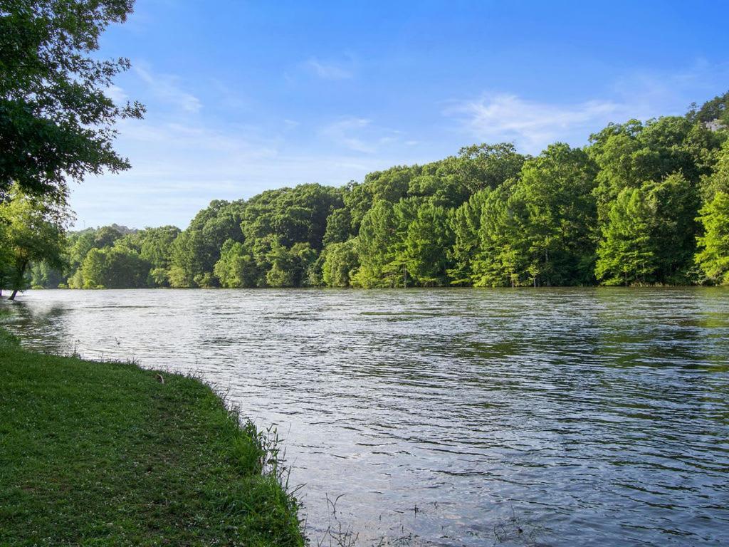 Large Luxury 2Br Cabin W Hot Tub Double Trouble Was Designed For Fun Comfort And Memories Minutes From Buzzling Hochatown And Beautiful Beaver Bend State Park Broken Bow Eksteriør bilde