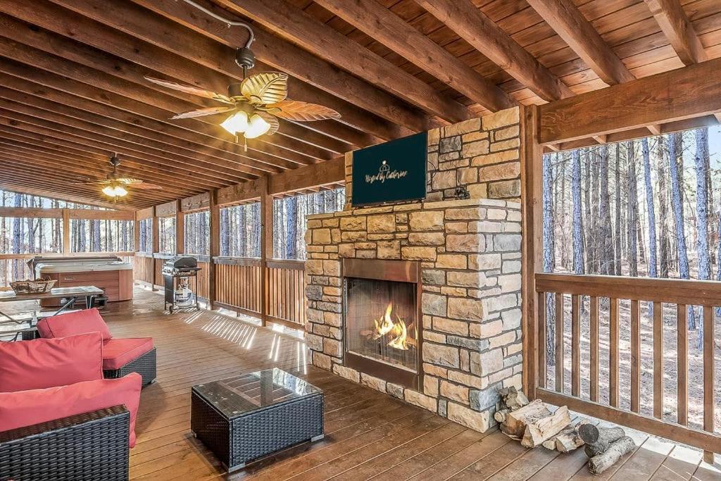 Large Luxury 2Br Cabin W Hot Tub Double Trouble Was Designed For Fun Comfort And Memories Minutes From Buzzling Hochatown And Beautiful Beaver Bend State Park Broken Bow Eksteriør bilde